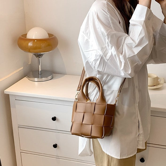 Shes | Cora mini geweven handtas