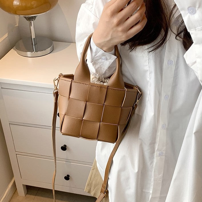 Shes | Cora mini geweven handtas